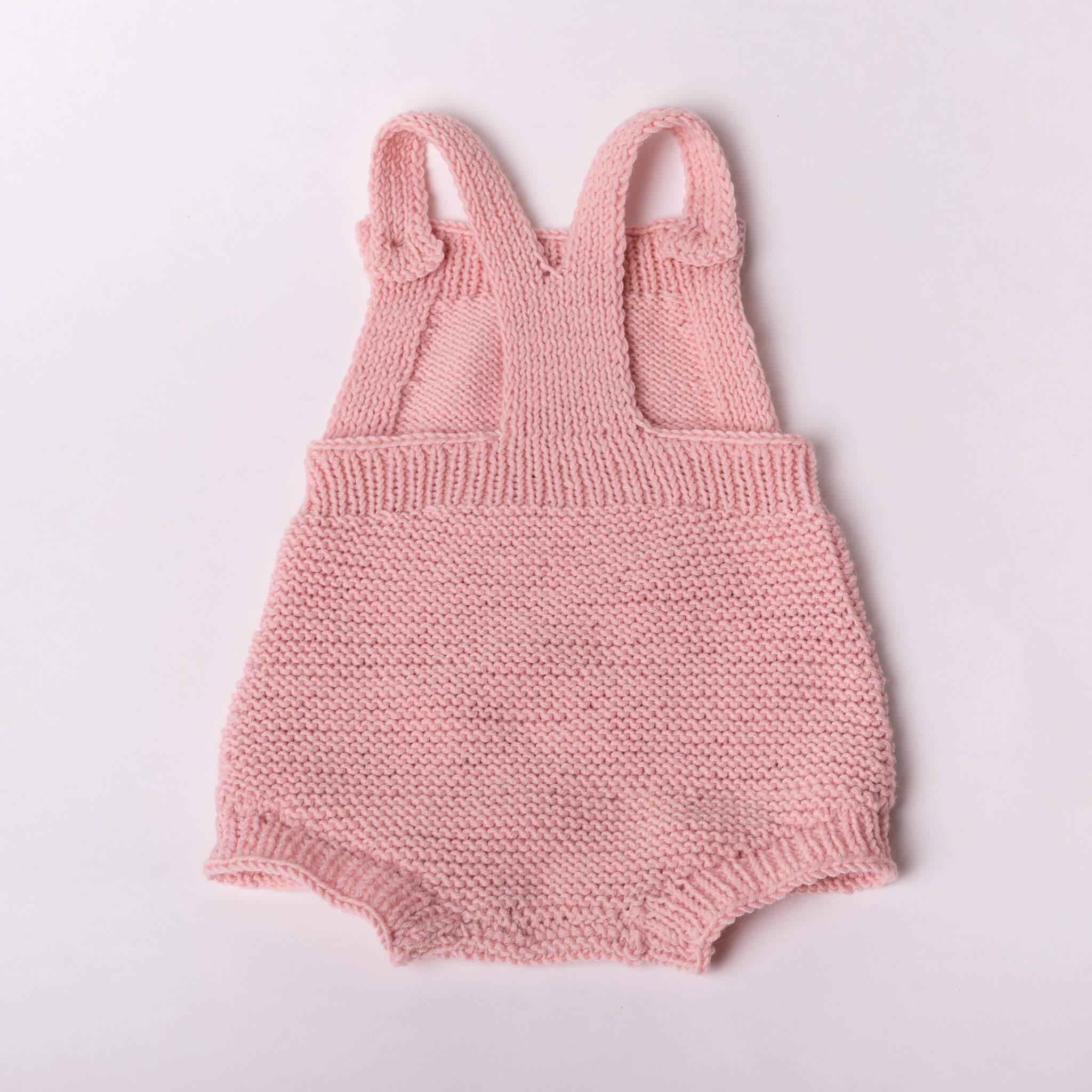 Baby-Latzhose kurz aus 100 % GOTS Bio-Merinowolle