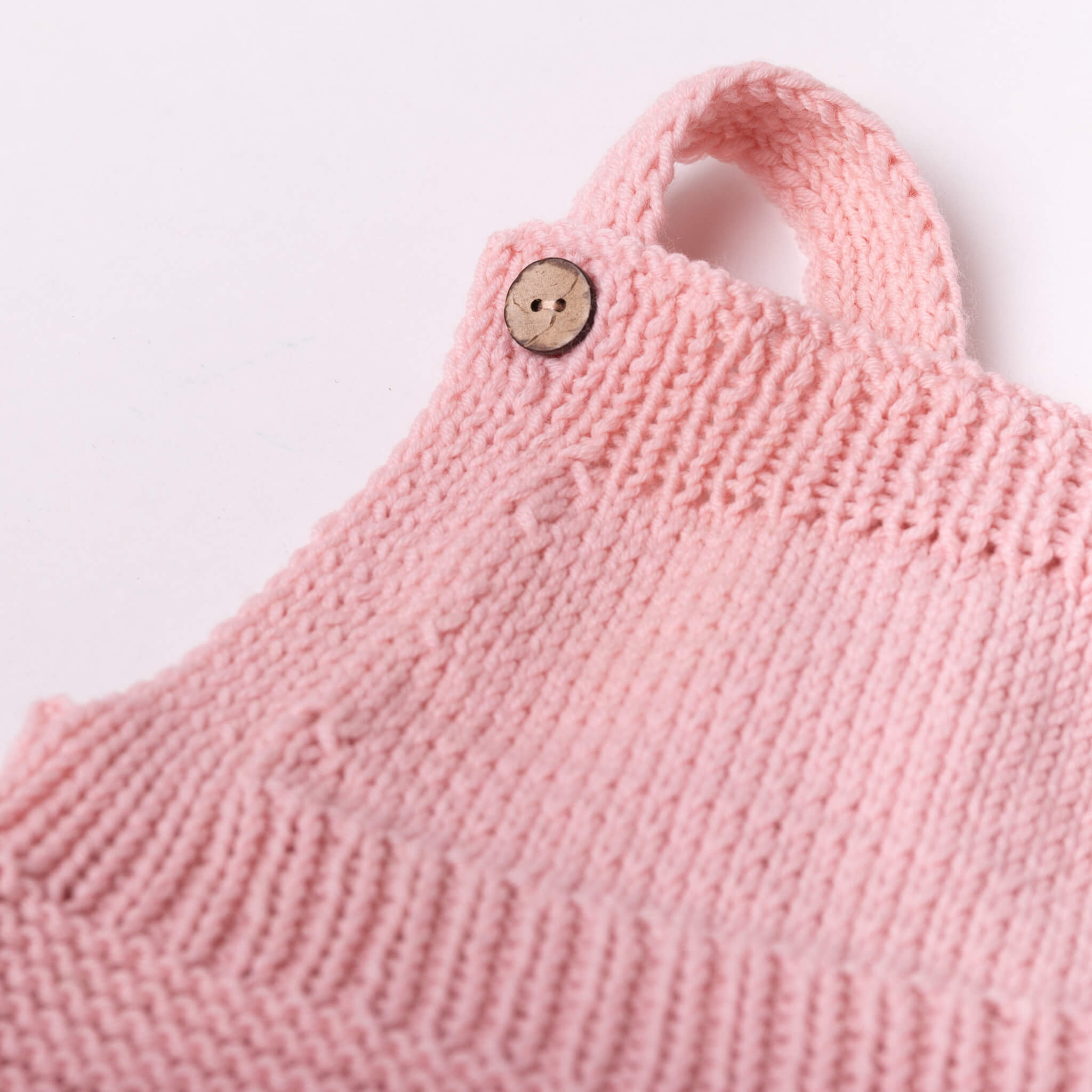 Baby-Latzhose kurz aus 100 % GOTS Bio-Merinowolle