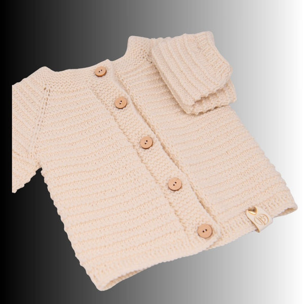 Baby Strickjacke aus Bio-Merinowolle – handgemacht, weich & temperaturausgleichend