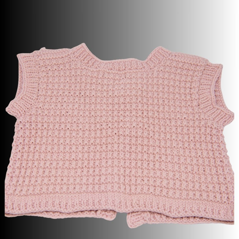 Baby Strickweste aus Bio-Merinowolle – weich, zeitlos & handgemacht