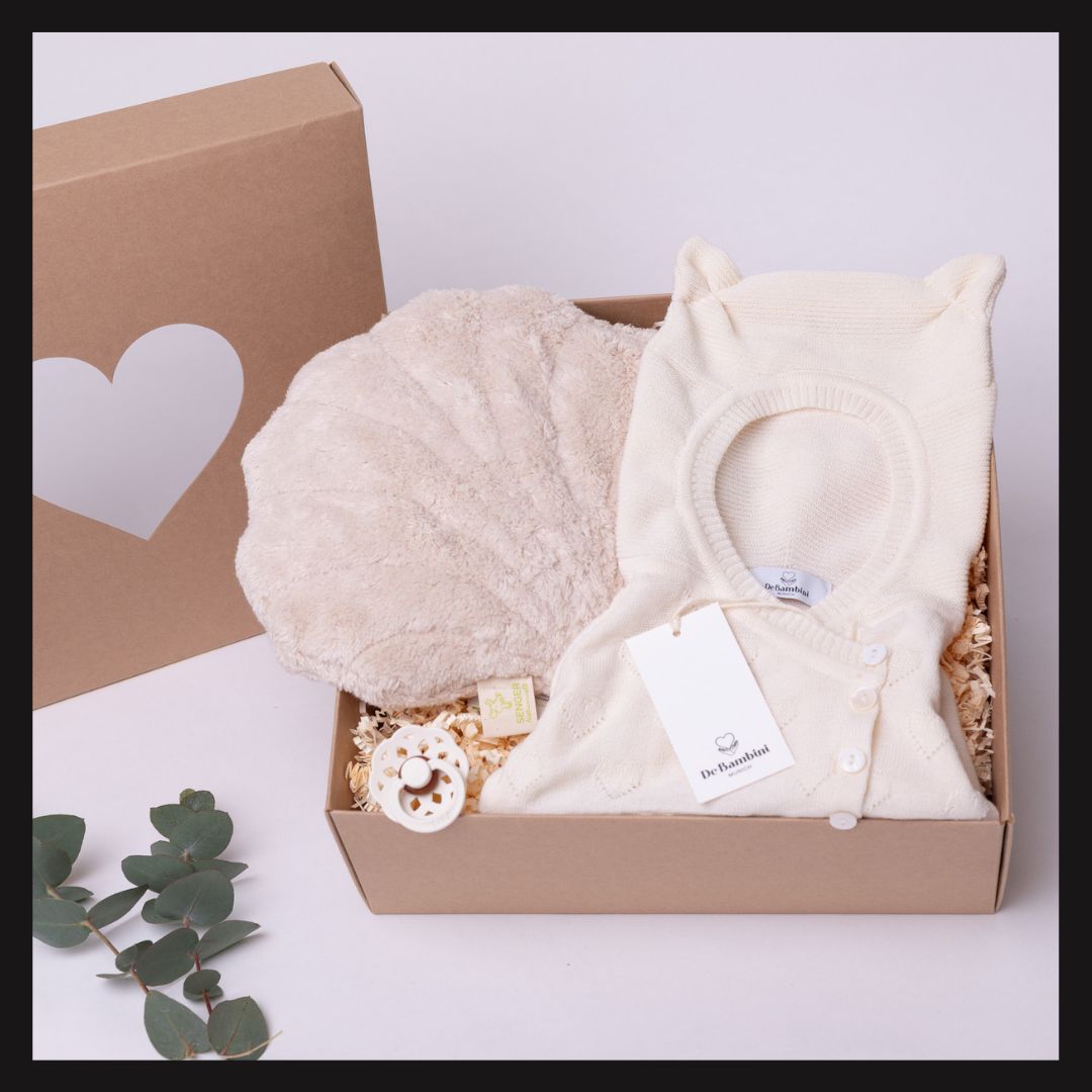 Kuschel-Muschel Geschenkbox – nachhaltige Baby Geschenkbox aus Bio-Merinowolle