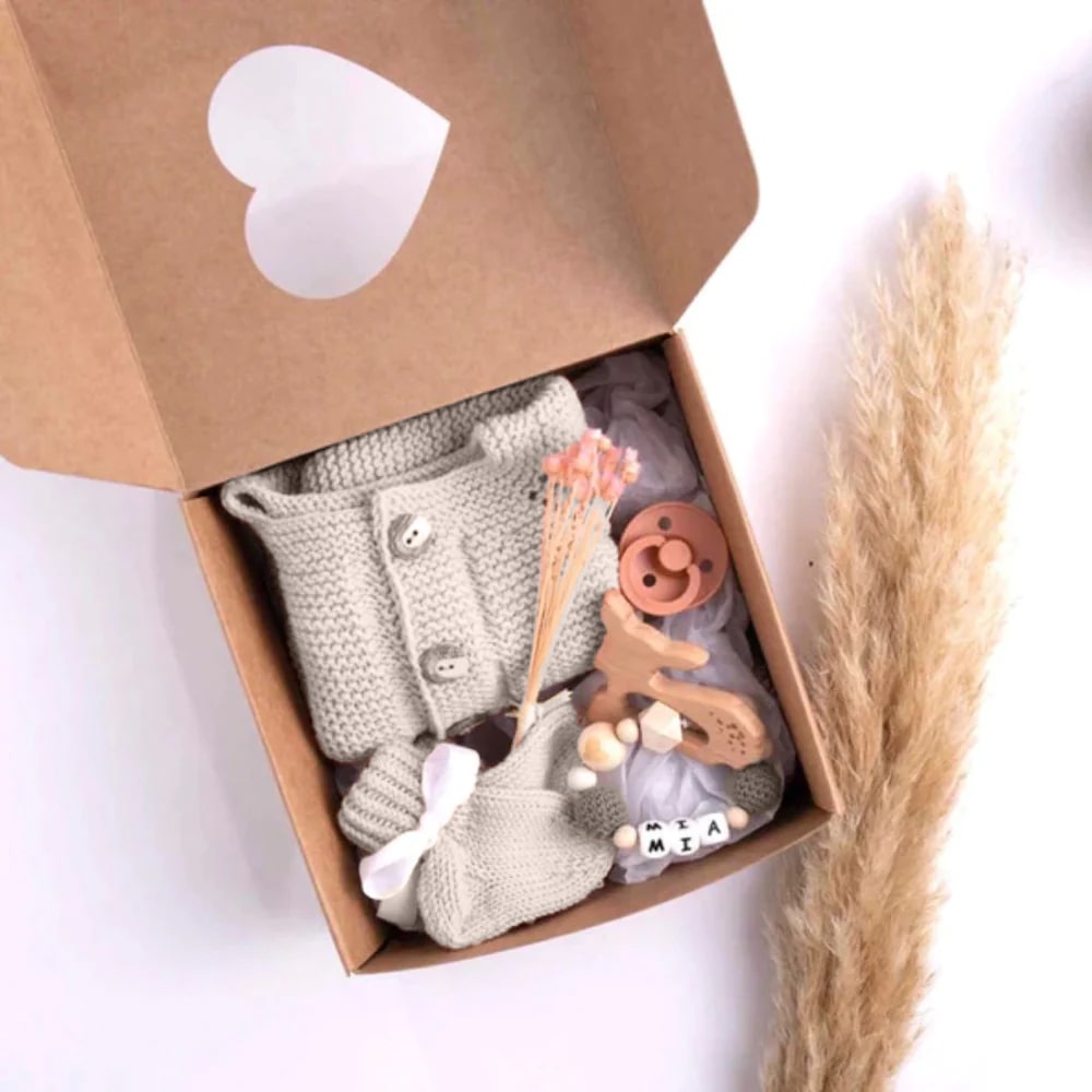 Kleine Lady Entdeckerbox - Geschenkbox zur Geburt für Mädchen