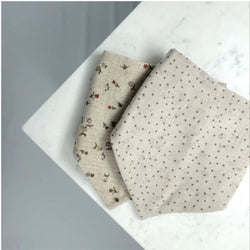 Babyhalstuch von Piccolila in verschiedenen Designs